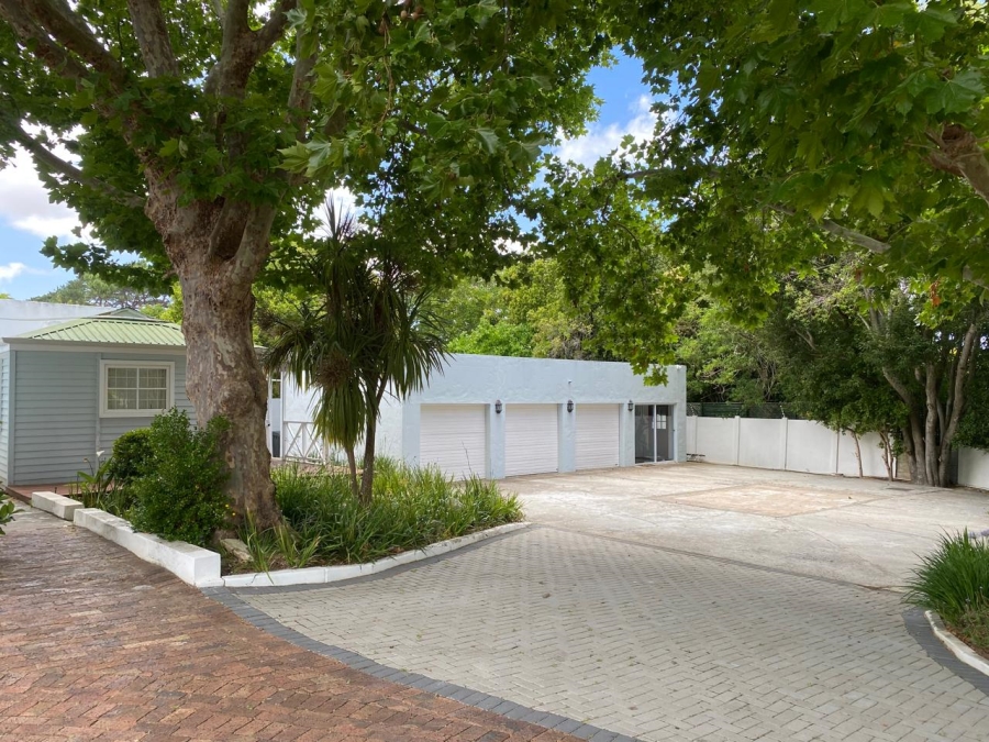 5 Bedroom Property for Sale in Constantia Western Cape